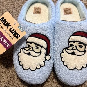 Muk Luks New Women’s 7-8 Light Blue Santa Slippers